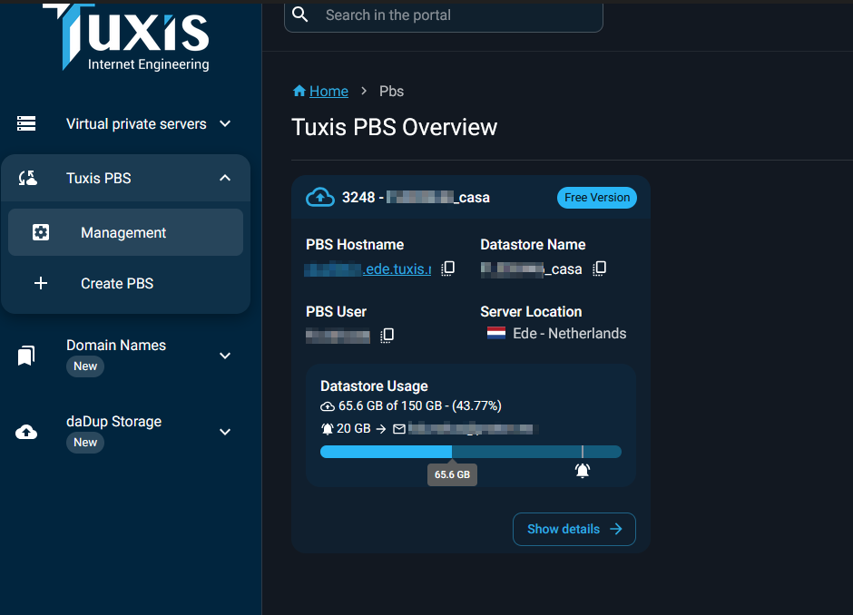 Portal de Tuxis mostrando hostname del PBS, datastore y ubicación